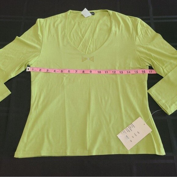 Light Green V-Neck "Bow Tie" Blouse - Picture 6 of 8